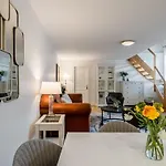 Domillion 3bdr Huge Town Hall Luxury Ac D3948 Apartment *
