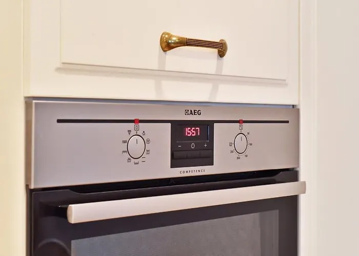 Domillion 3bdr Huge Town Hall Luxury Ac D3948 *