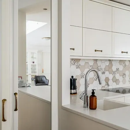 Domillion 3bdr Huge Town Hall Luxury Ac D3948 *