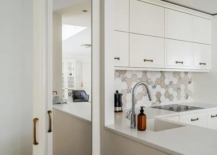 Domillion 3bdr Huge Town Hall Luxury Ac D3948 *