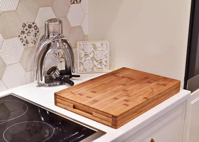 Apartment Domillion 3bdr Huge Town Hall Luxury Ac D3948